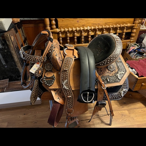 Barrel saddle Set - Picture 2 of 6